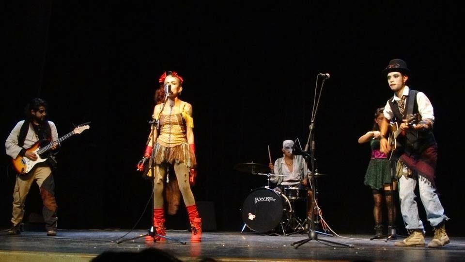 Foro Escenico 330